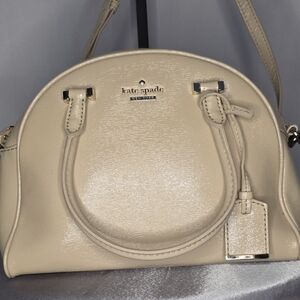 Kate Spade New York Cedar Street Patent Small Pearl Patent Leather Bag